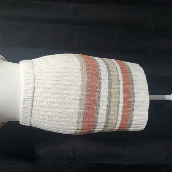 Short sleeve cropped sweater - Picture 3 of 7